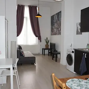 https://roosevelt-apartments.hotelsantwerp.net