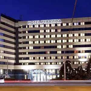 Hotel Orea Pyramida, Prague